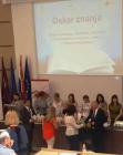 Ana Matekovi I Prof. Fabac Primaju Priznanje I Oskara Znanja.