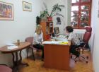 Pedagoginja Mare trajn (Desno) I Voditeljica Smjene Sandra ango (Lijevo).