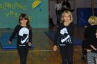 Karla I Erika Pokazuju Svoje Gimnastike Sposobnosti 