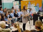 Hana Mali Okuala Se Kao Voditeljica I Recitatorica I Sve Joj Super Ide
