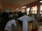 Sv. Nikola Dijeli Darove Najmlaoj Djeci