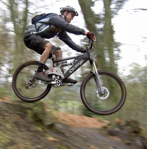 584px-Mountain-bike-jump