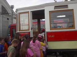Ulazak u stari tramvaj
