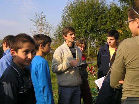 Uenici 7. razreda sa nastavnikom Darkom Peri 