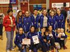 Medalje Oko Vrata,Diploma I Priznanje U Rukama U Rukama