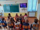 Gledanje Animiranog Filma JeEva KuIca
