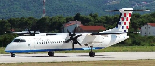 DASH 8