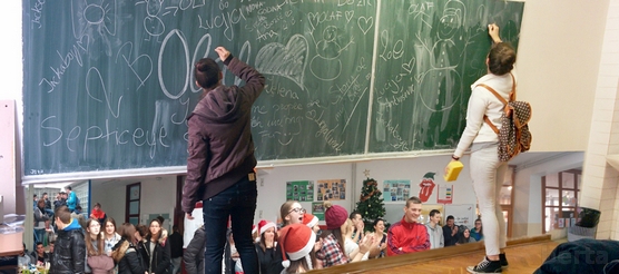 Srednja skola Lovre Montija - Sretna Nova godina!