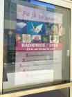 Plakat Na Ulazu U kolu